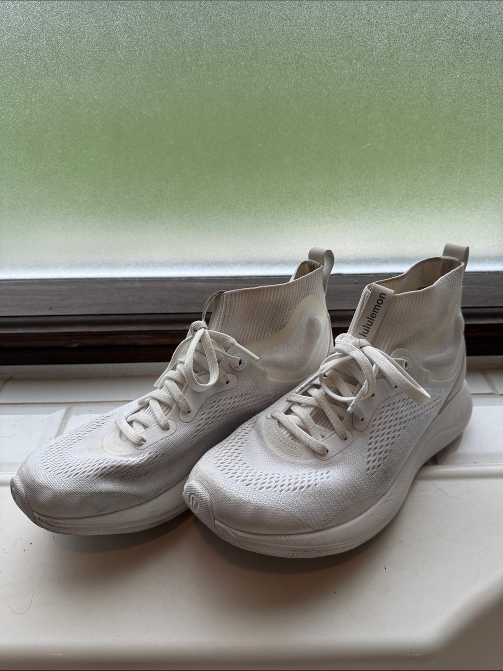 lululemon athletica Women's White High-Top Athletic Shoes